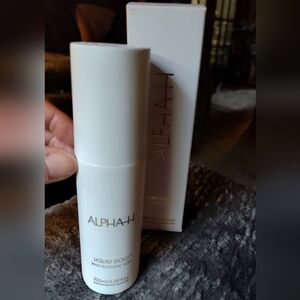 NEW!! ALPHA H Liquid Gold Concentrated Skincare 3.38oz